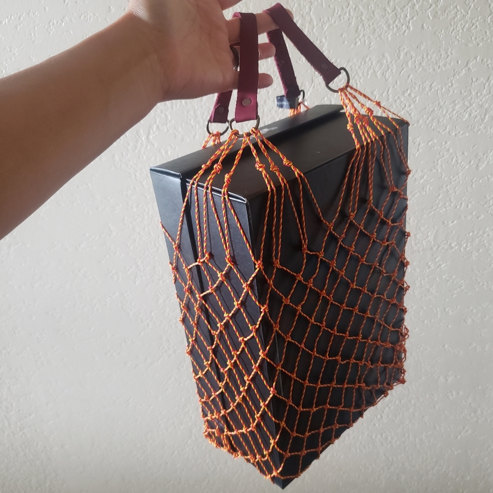 Alika handmade in Ukraine.🇺🇦 fishnet grocery shopping bag. Leather handles.